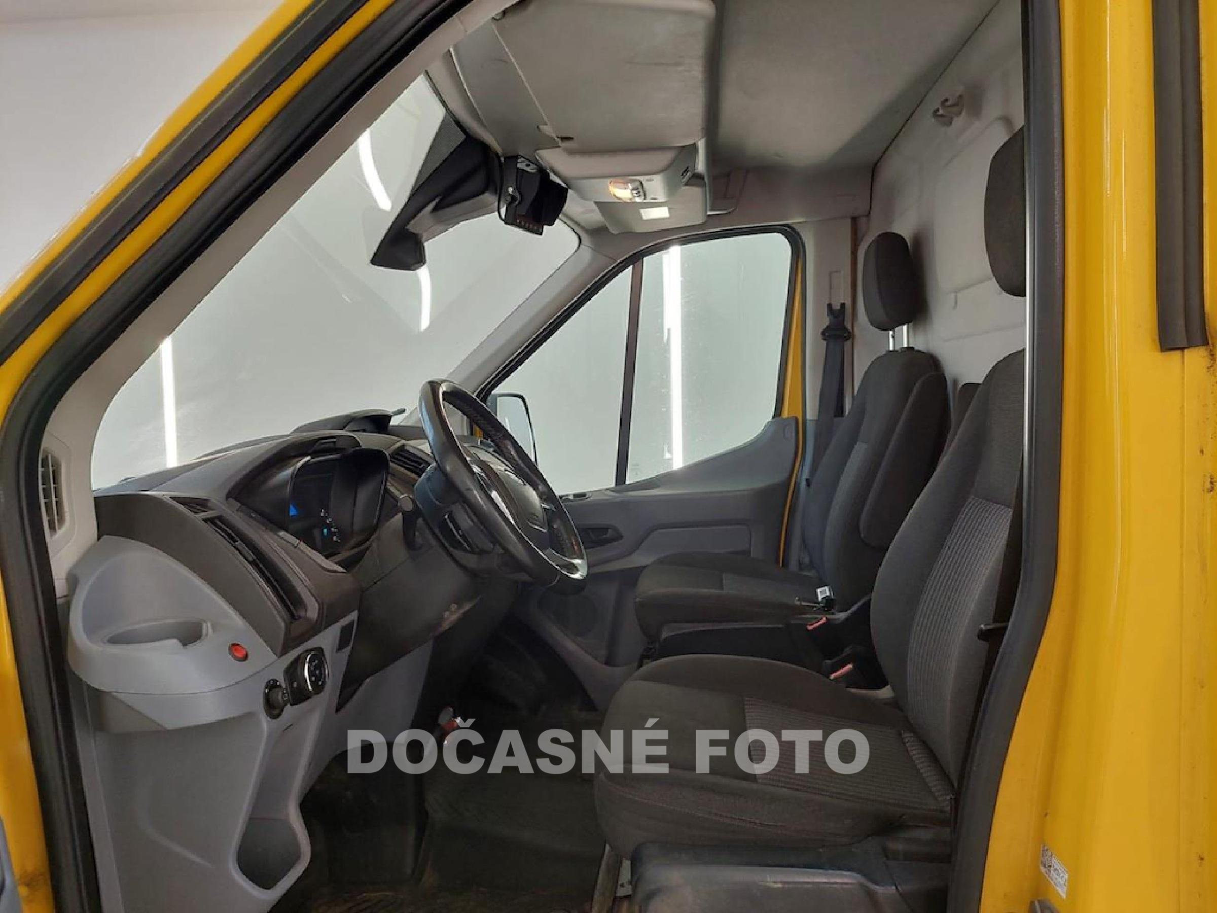 Ford Transit, 2019 - pohled č. 6