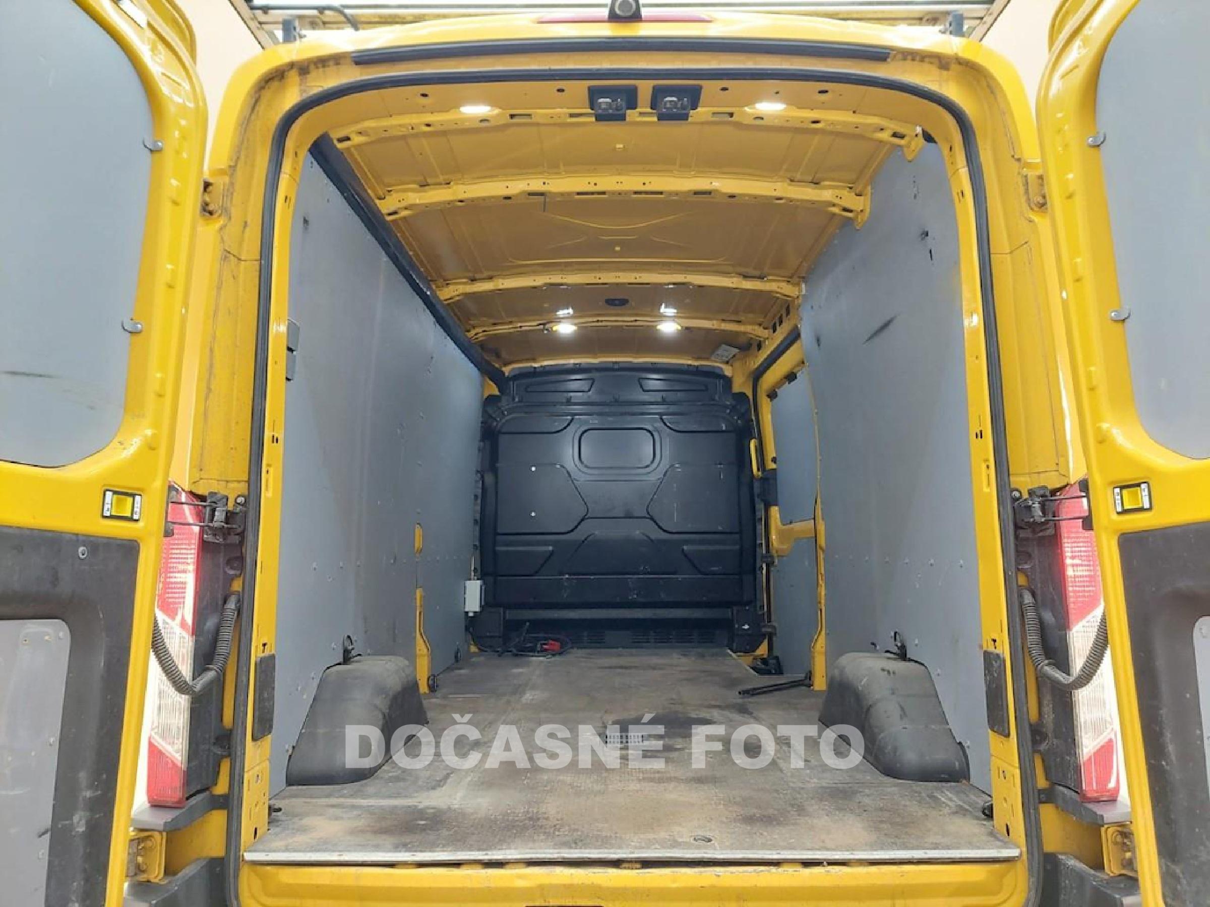 Ford Transit, 2019 - pohled č. 7