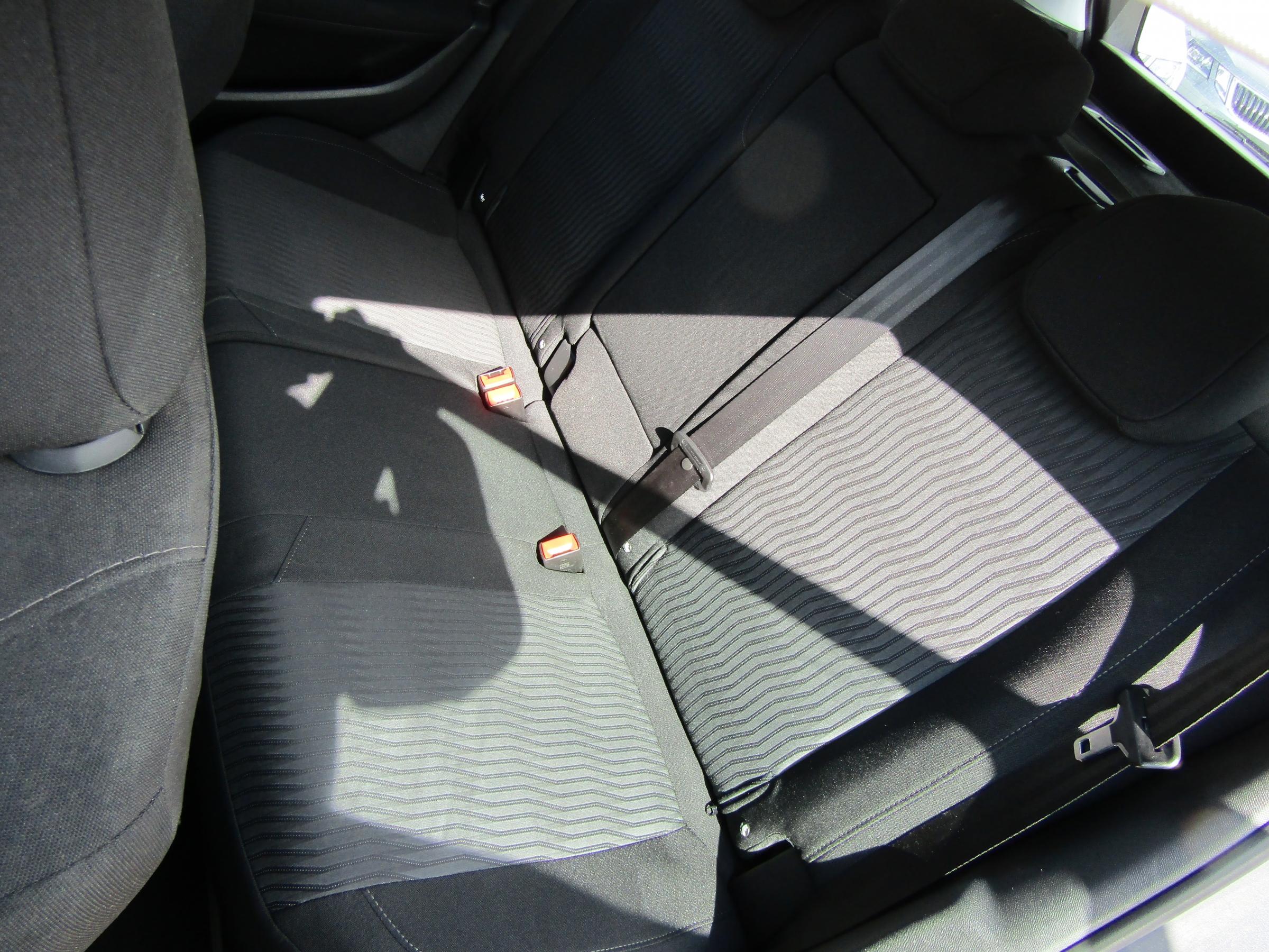 Peugeot 308, 2016 - pohled č. 10