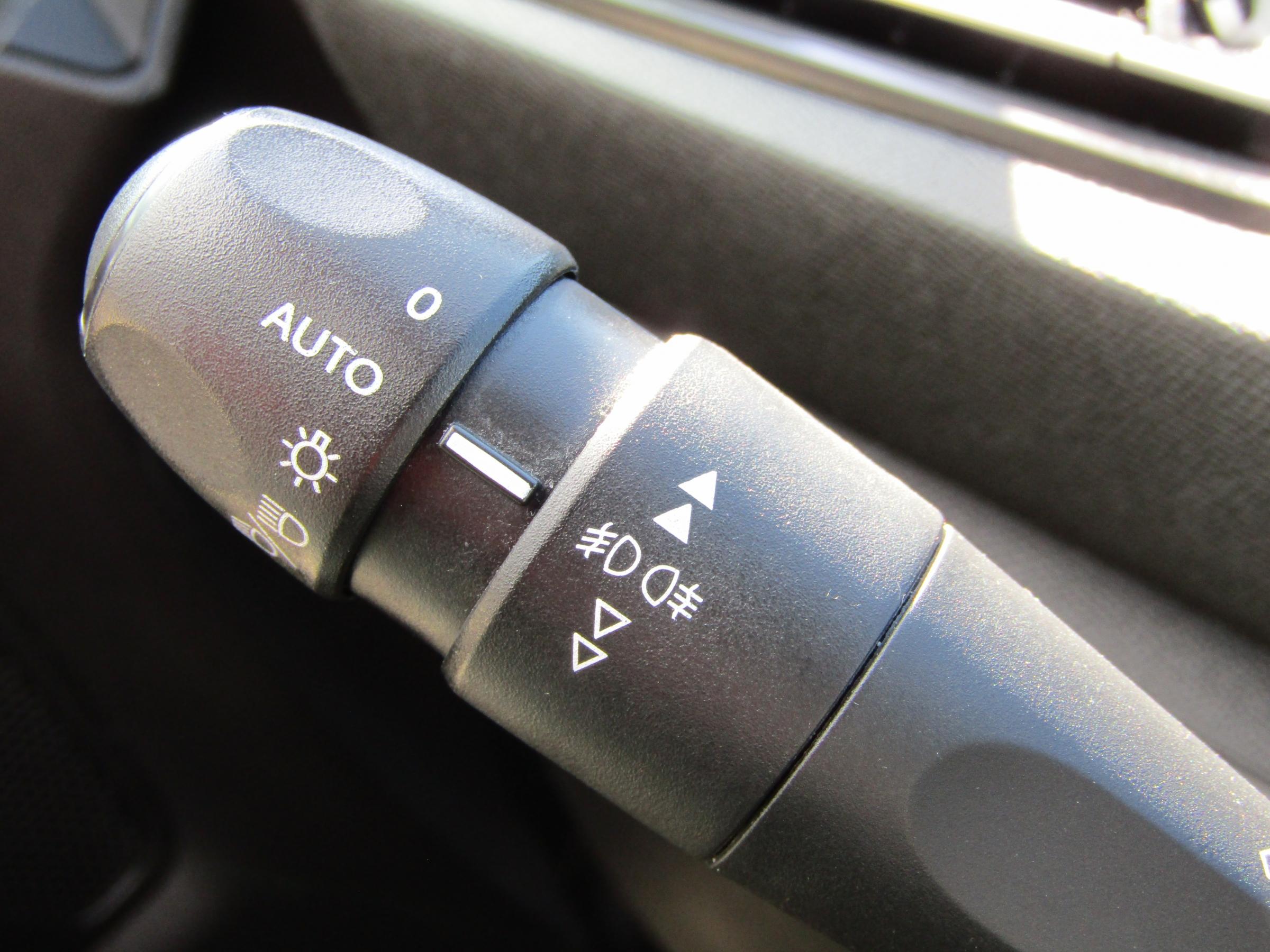 Peugeot 308, 2016 - pohled č. 18