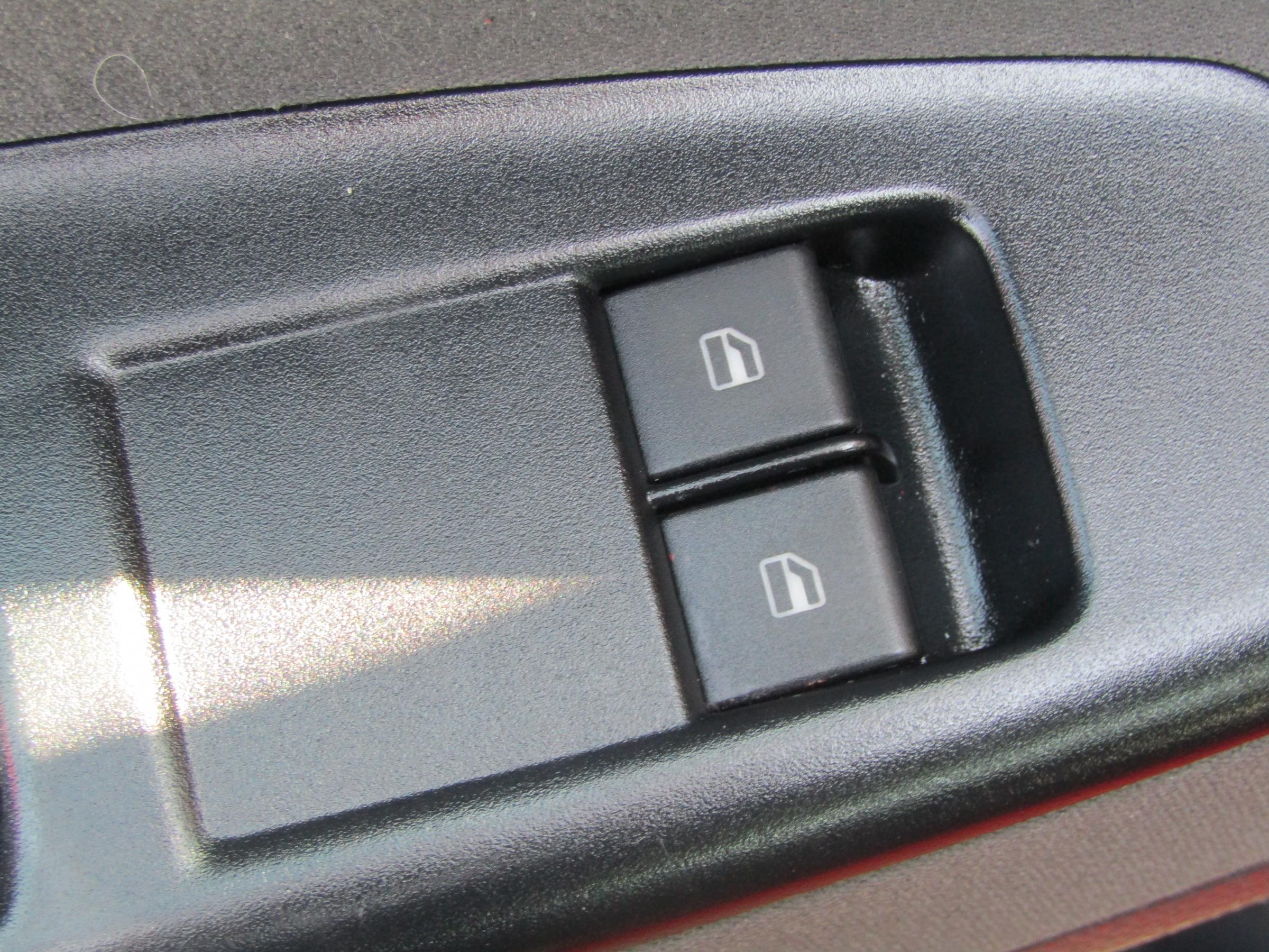 Volkswagen Polo, 2005 - pohled č. 12