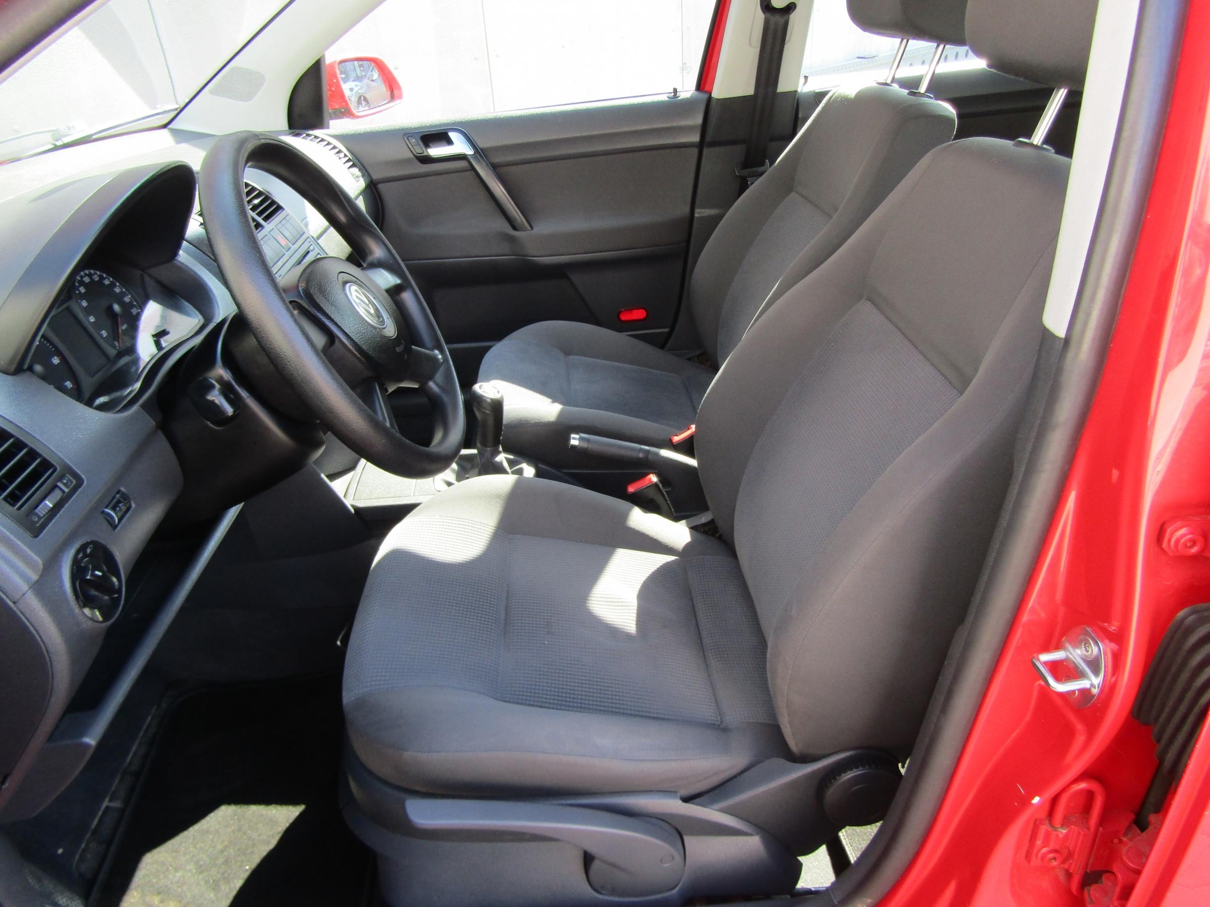 Volkswagen Polo, 2005 - pohled č. 9