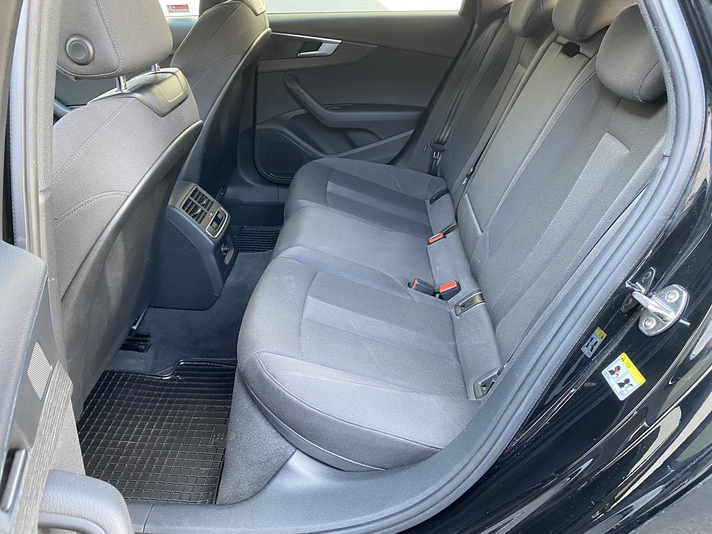 Audi A4 2.0TDi  quattro