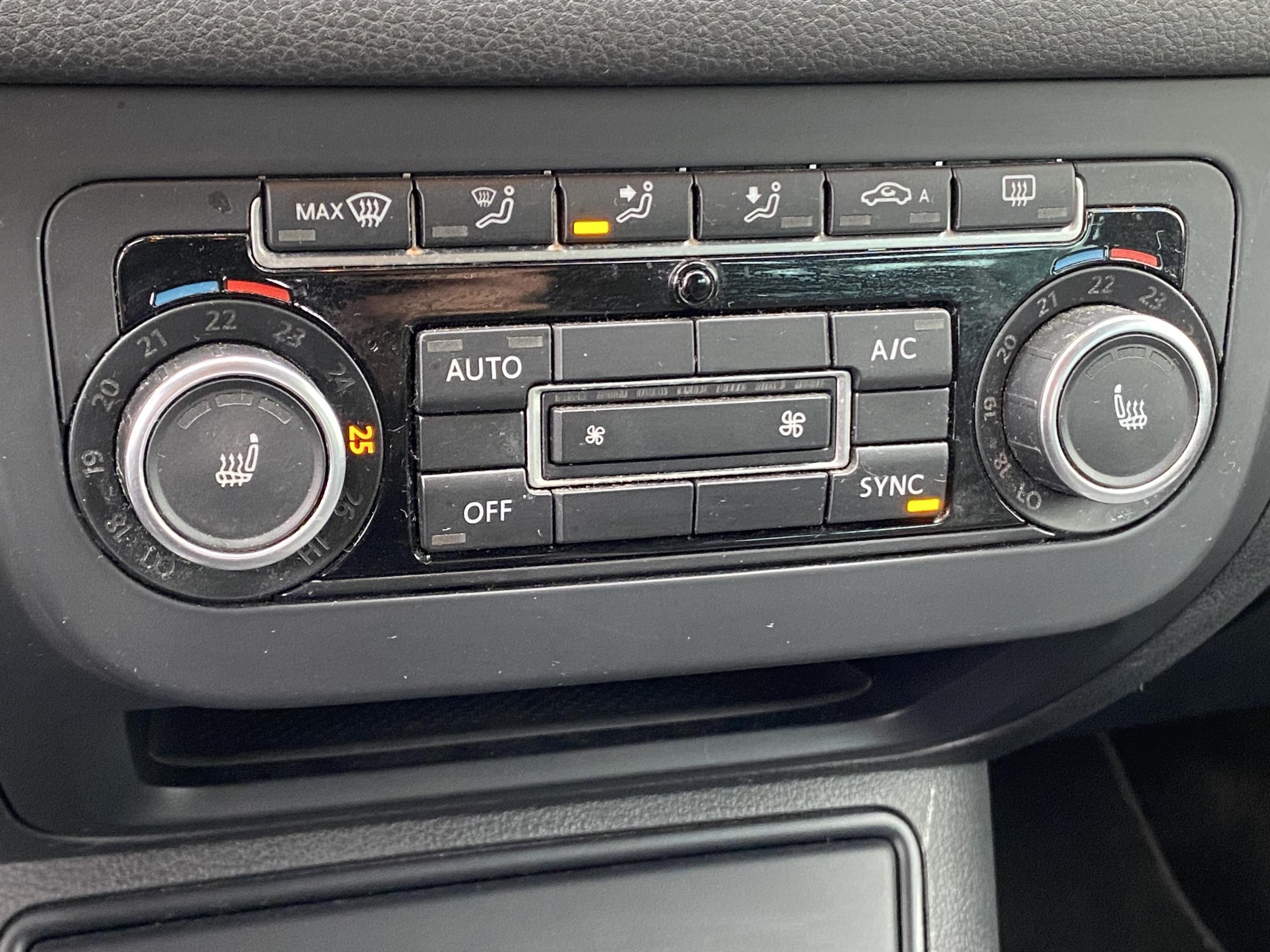 Volkswagen Tiguan, 2014 - pohled č. 14