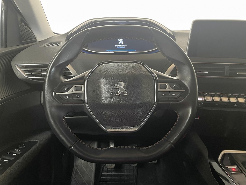 Peugeot 5008 1.2 PT 