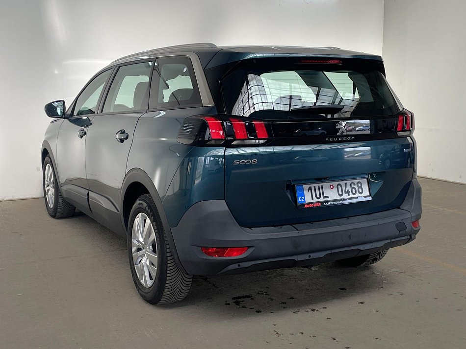 Peugeot 5008 1.2 PT 