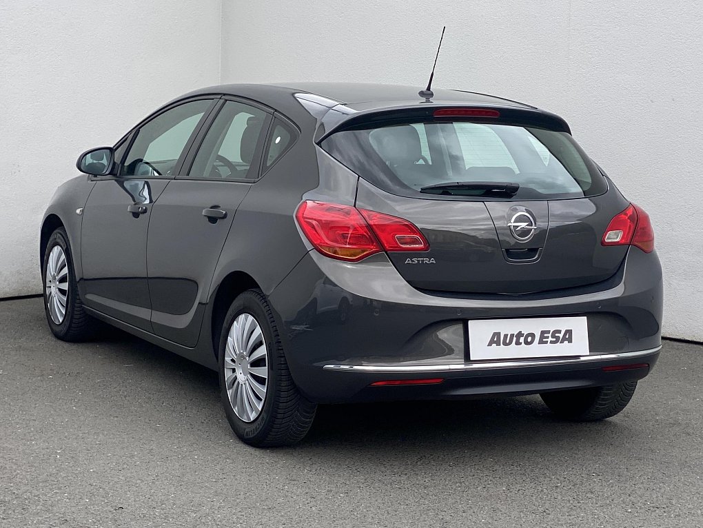 Opel Astra 1.6i Selection