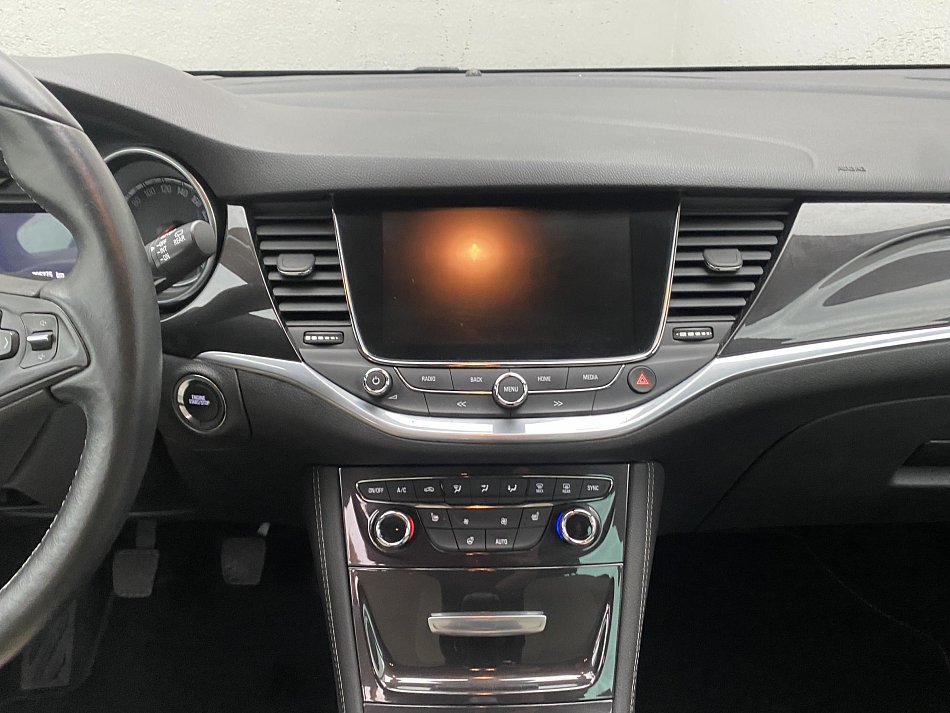 Opel Astra 1.4T 