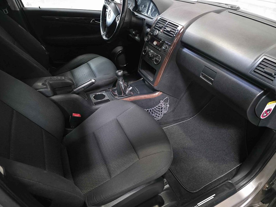 Mercedes-Benz Třída A 1.7i 
