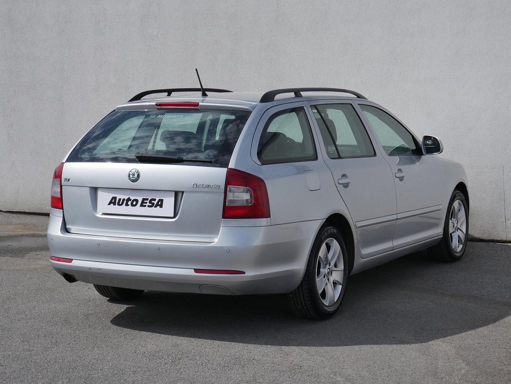 Škoda Octavia II 1.6 TDi Elegance