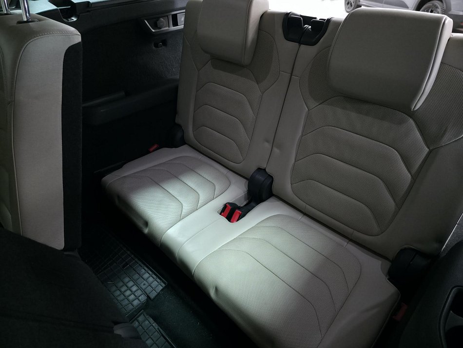 Škoda Kodiaq 2.0 TDi  4x4, 7míst