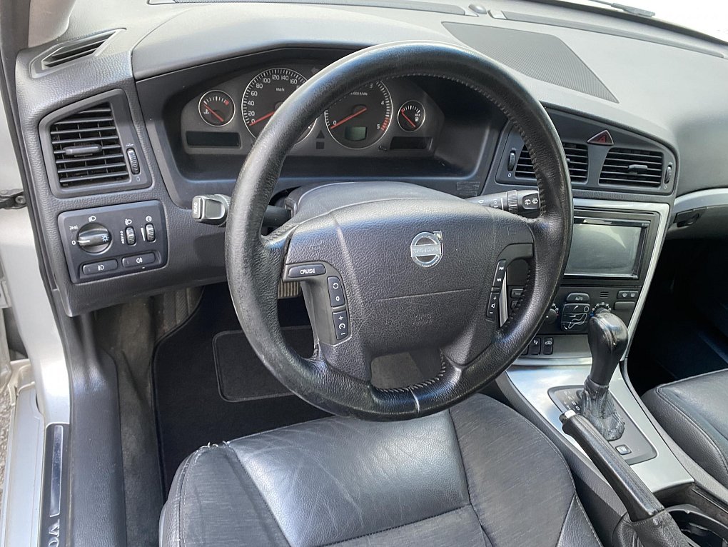 Volvo V70 2.4 D5 