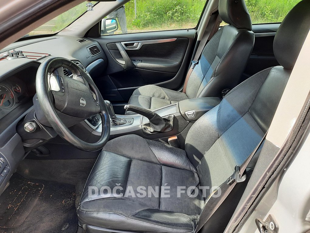 Volvo V70 2.4 D5 