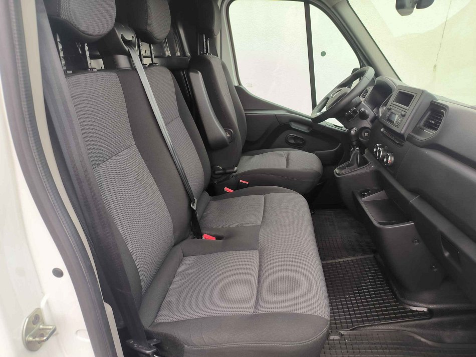 Renault Master 2.3dCi Cool L3H2