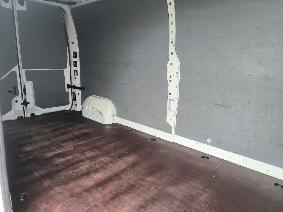 Renault Master 2.3dCi Cool L3H2