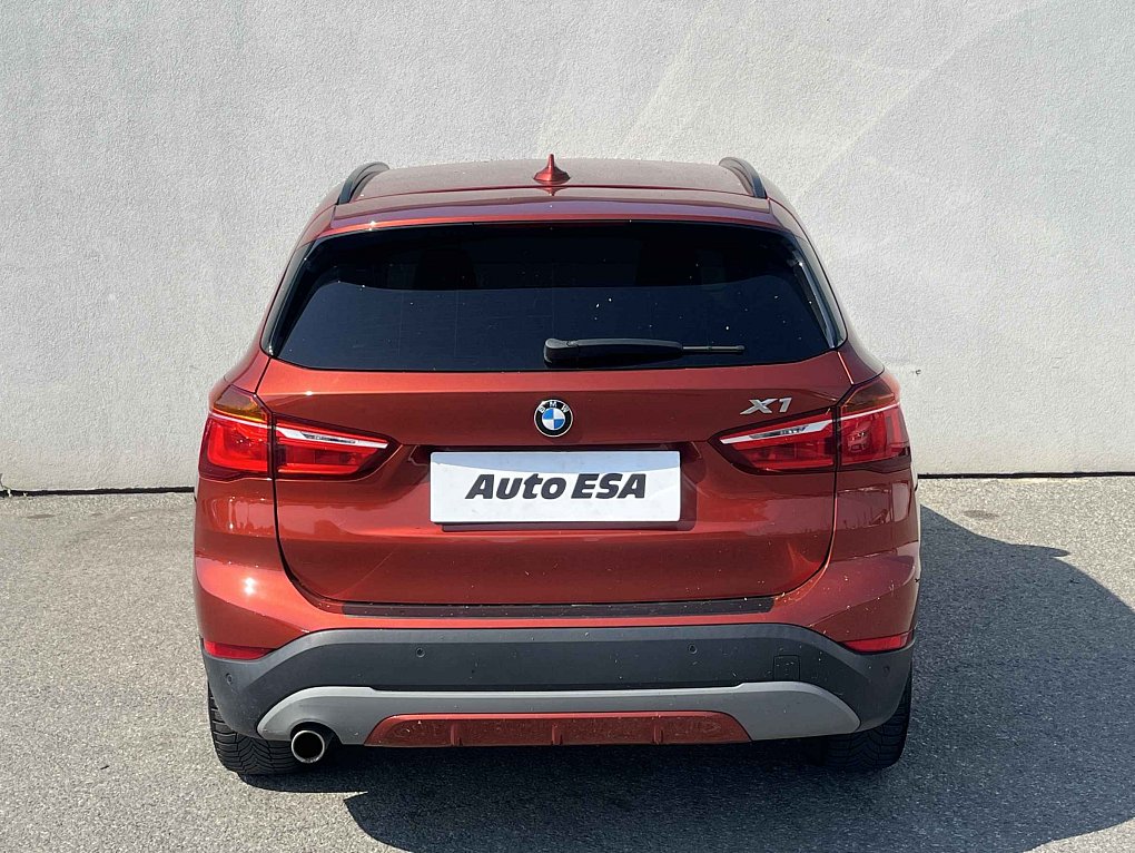 BMW X1 2.0d  sDrive18d