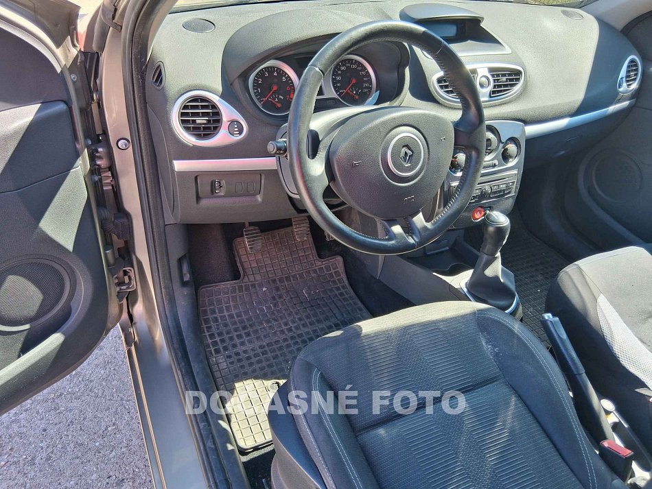 Renault Clio 1.2 16V 