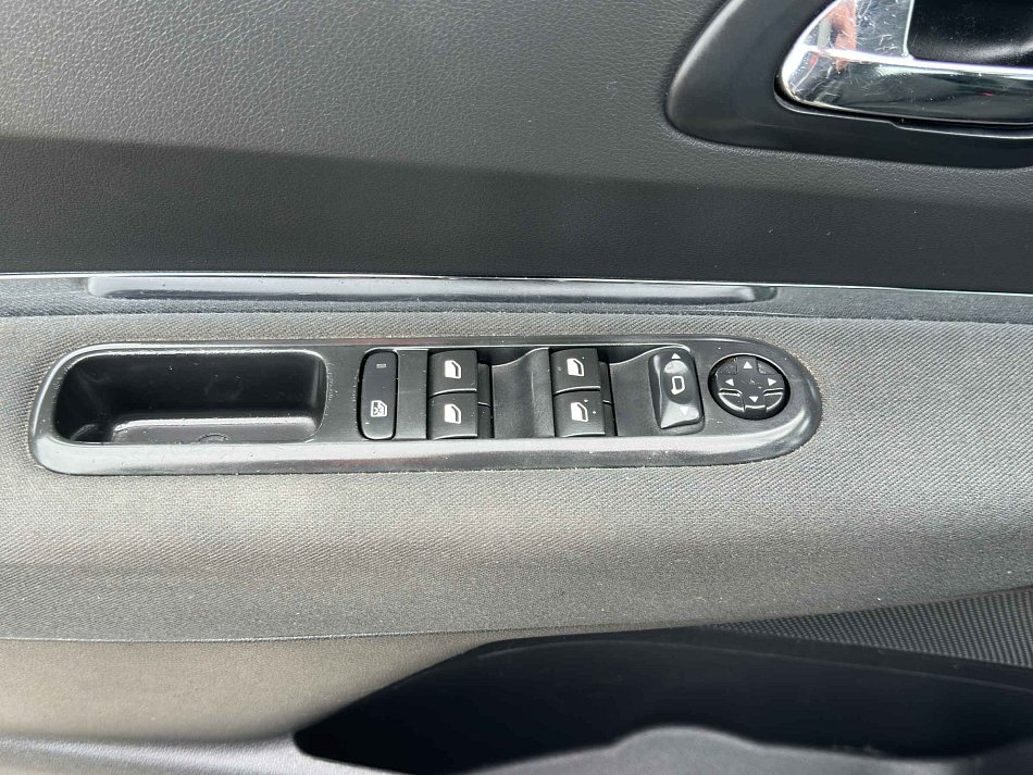 Peugeot 5008 1.6 HDi 