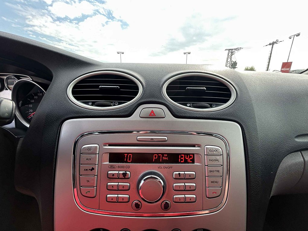 Ford Focus 1.6 16V 