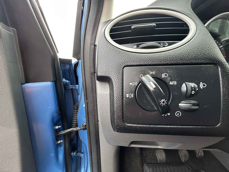 Ford Focus 1.6 16V 