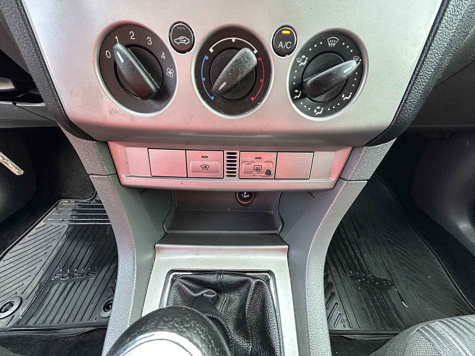 Ford Focus 1.6 16V 