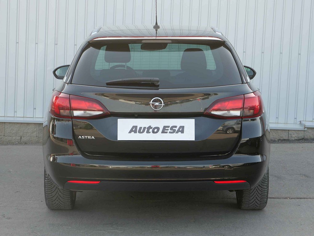 Opel Astra 1.2T 