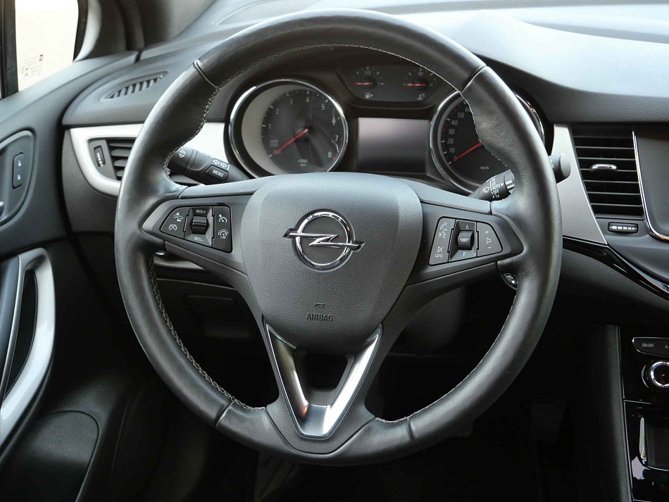 Opel Astra 1.2T 