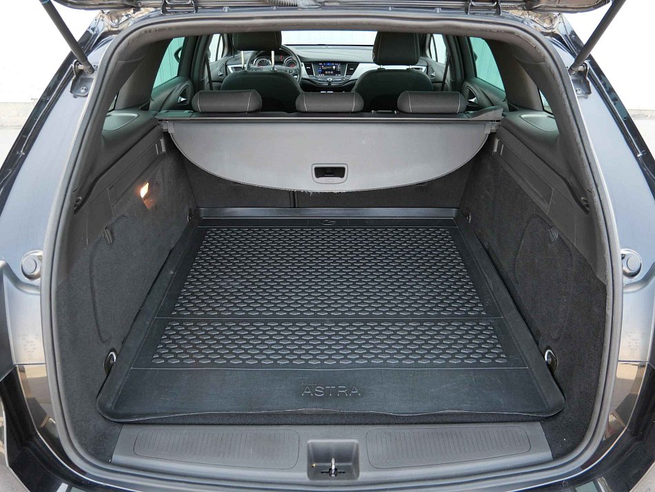Opel Astra 1.2T 