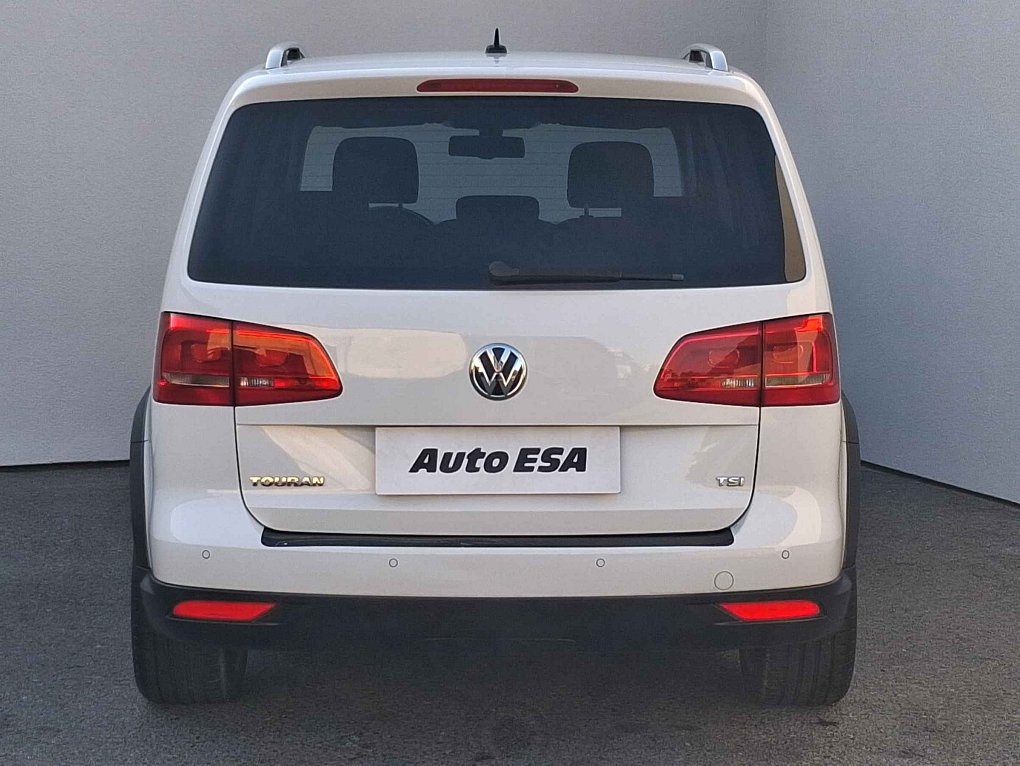 Volkswagen Touran 1.4 TSi CROSS