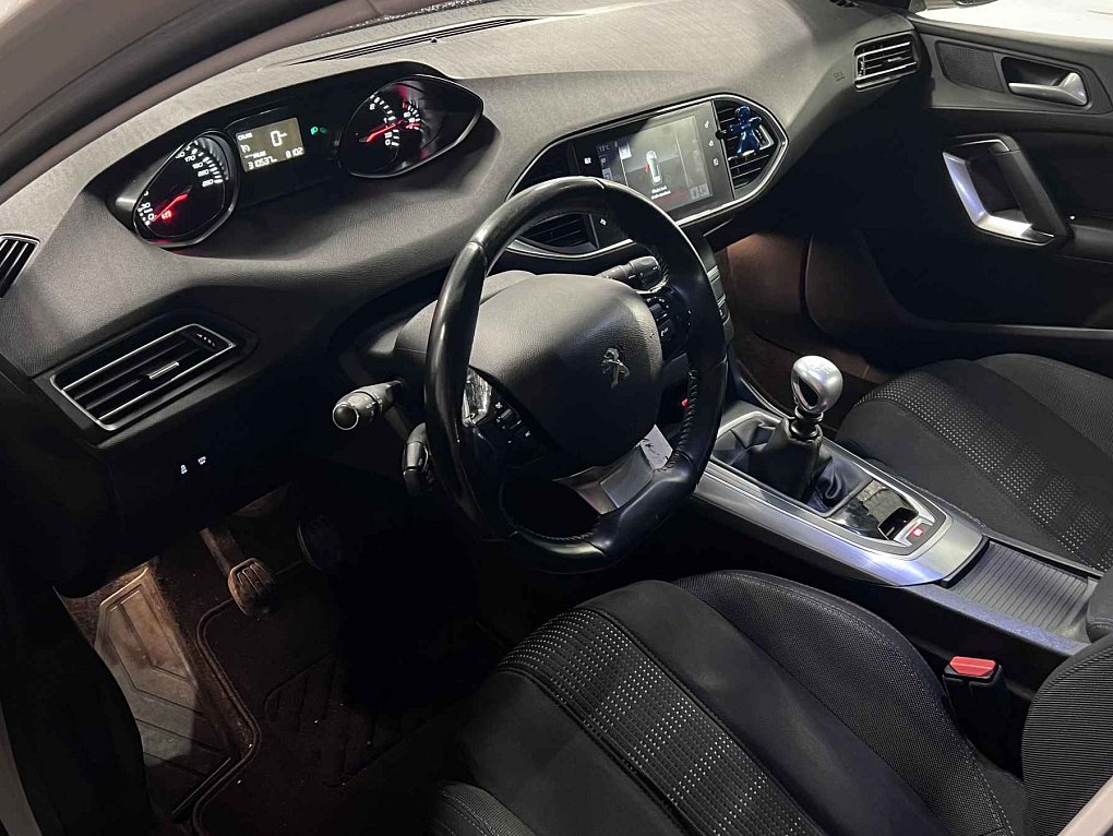 Peugeot 308 1.6 Blue HDi Allure