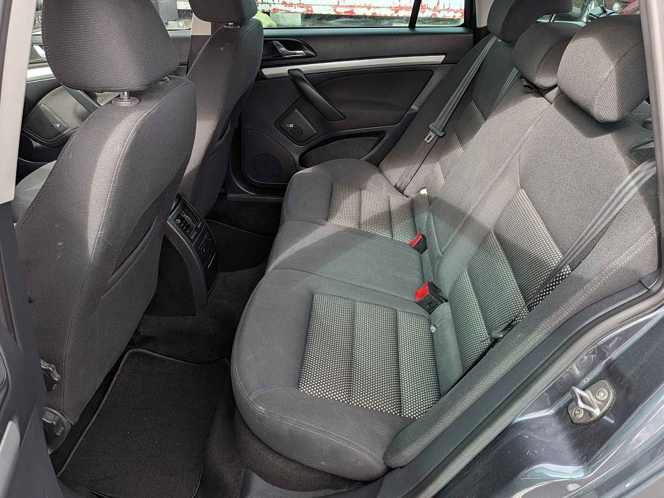 Škoda Octavia II 2.0TDi Scout 4x4