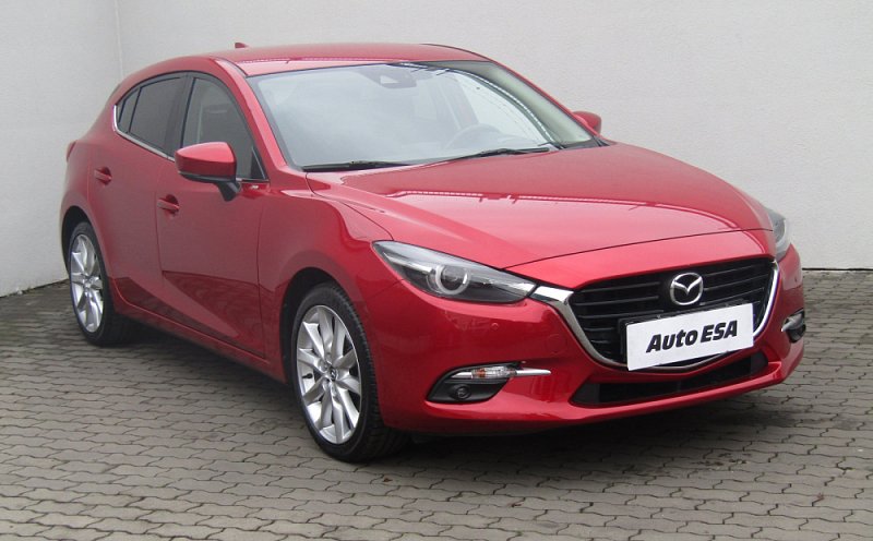 Mazda 3 1.5i 
