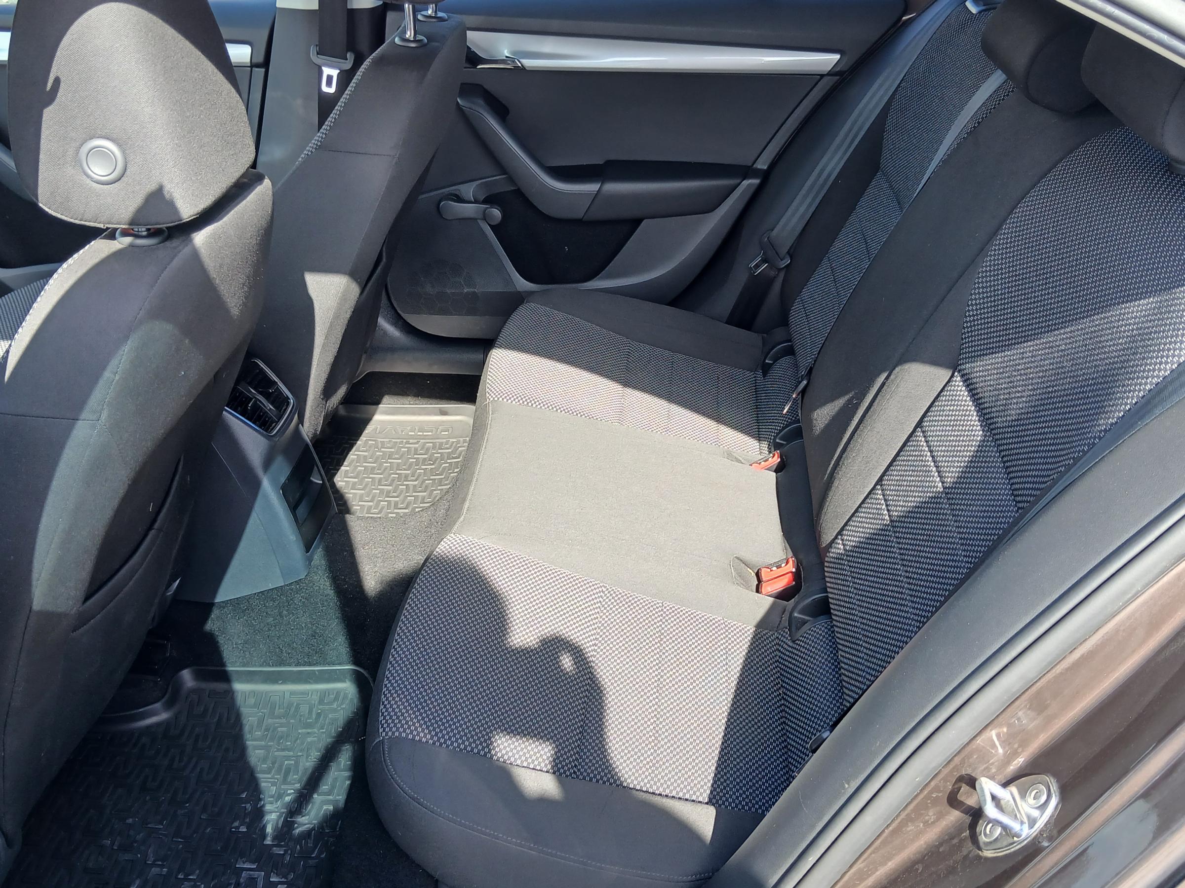 Škoda Octavia III, 2015 - pohled č. 10