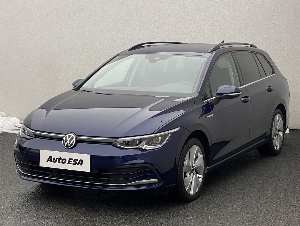 Volkswagen Golf 1.5 e-TSi Style