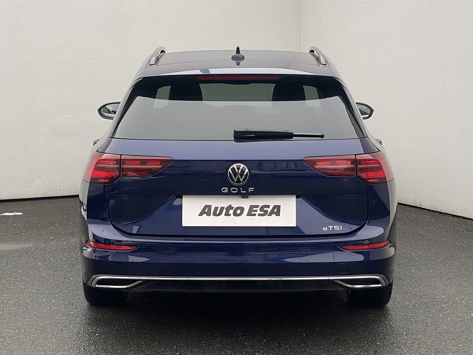 Volkswagen Golf 1.5 e-TSi Style