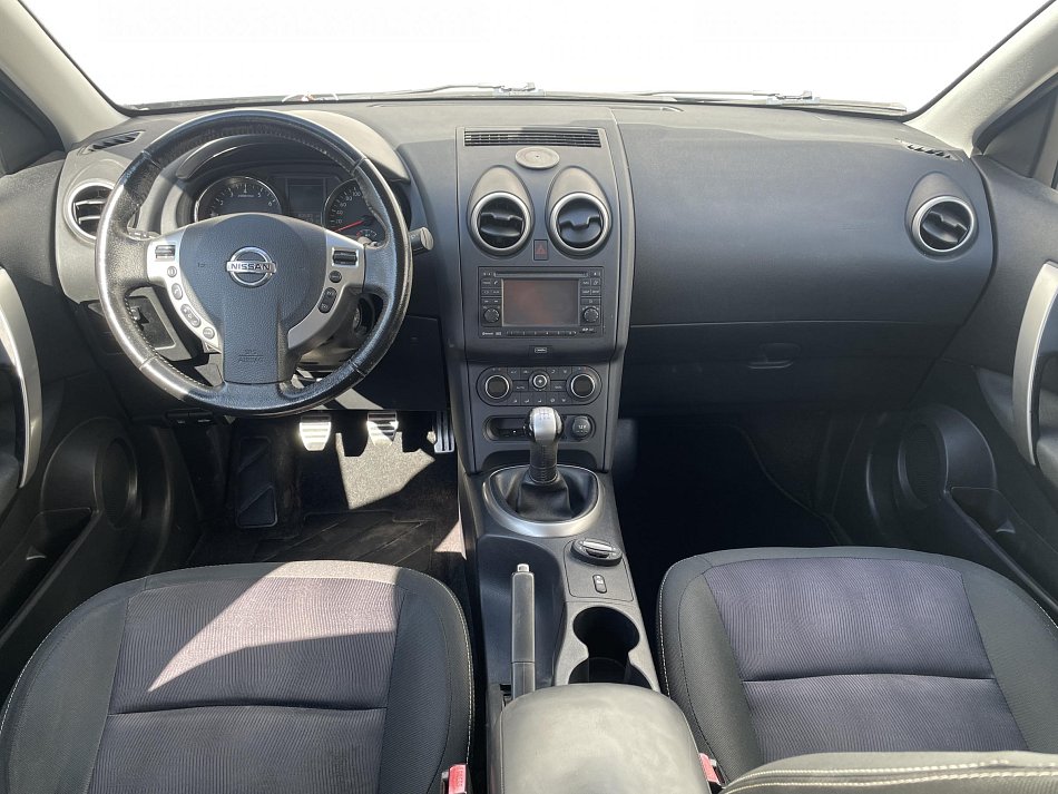 Nissan Qashqai 1.6i 