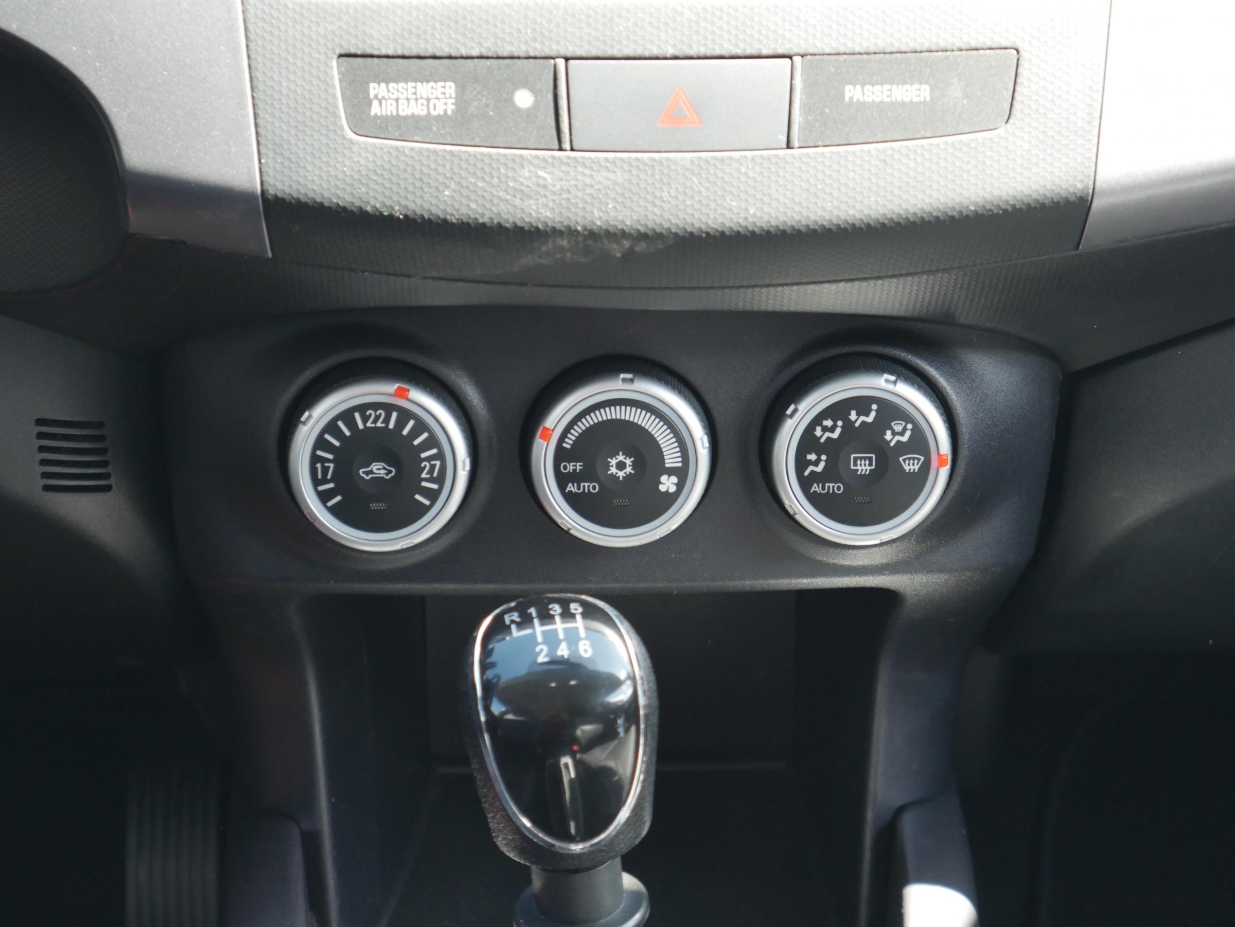 Citroën C-Crosser, 2008 - pohled č. 12