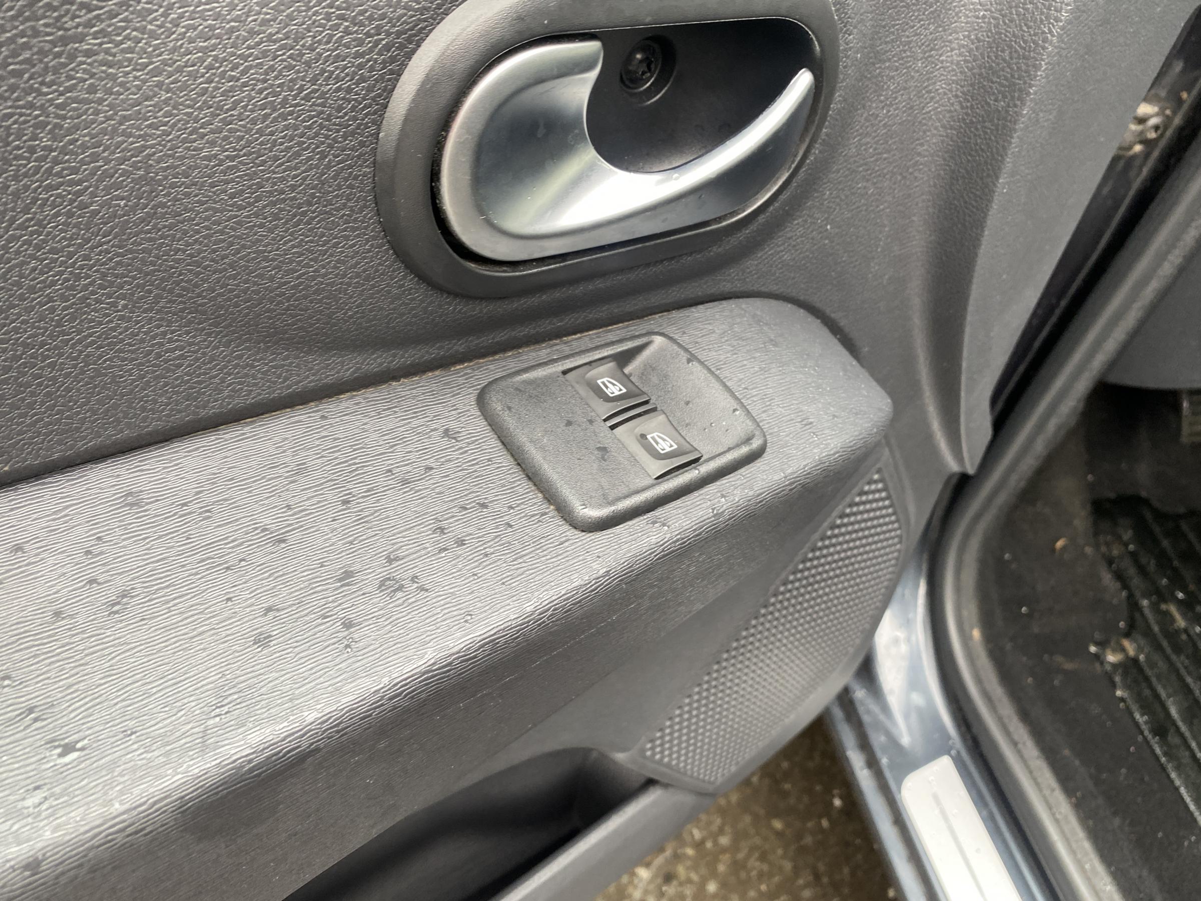 Dacia Lodgy, 2019 - pohled č. 17