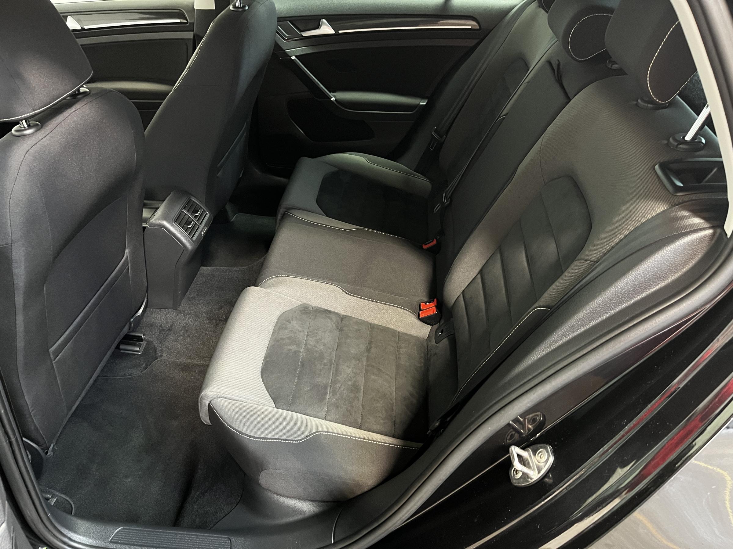 Volkswagen Golf, 2016 - pohled č. 10