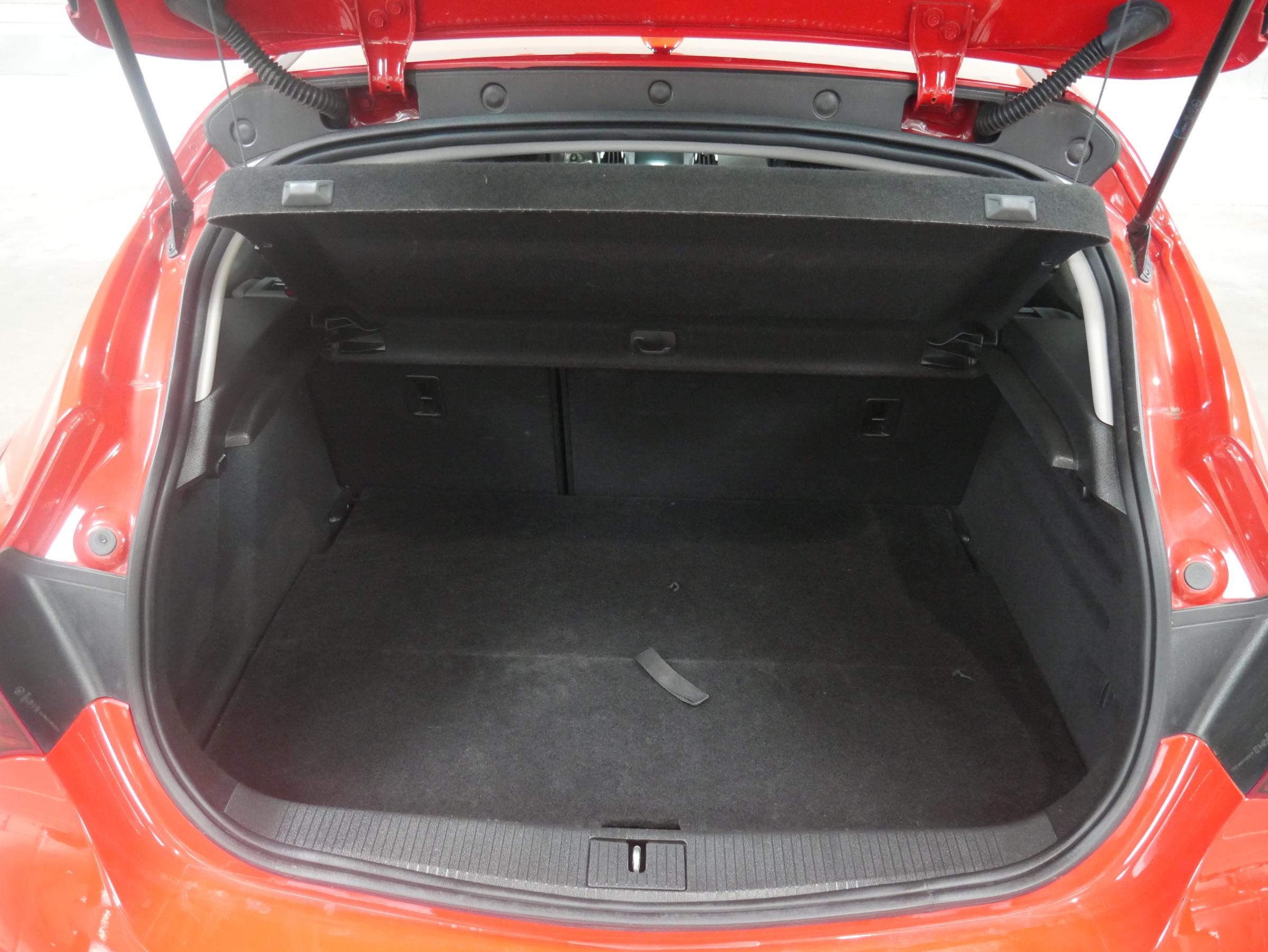 Opel Astra, 2015 - pohled č. 7