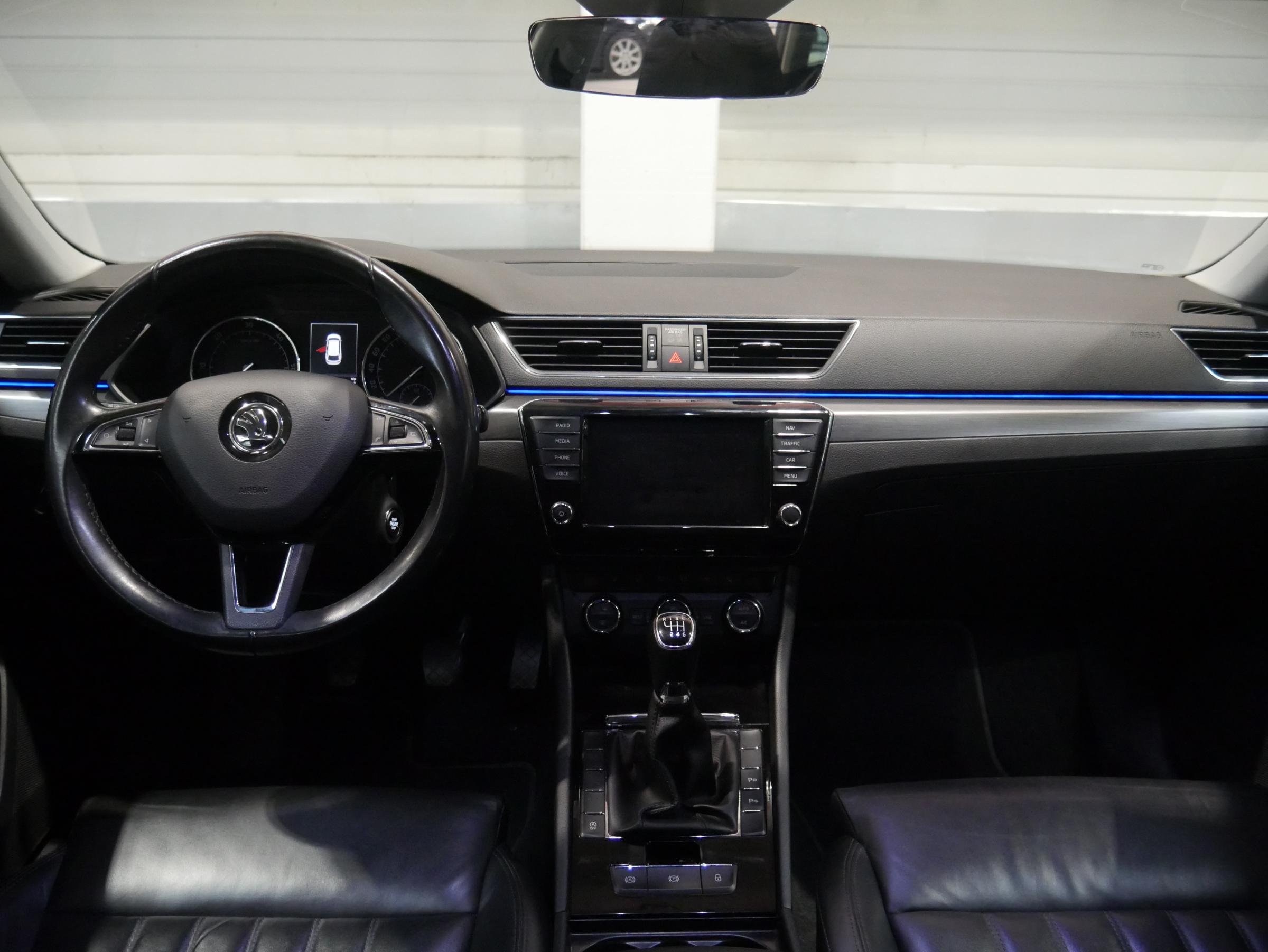 Škoda Superb III, 2016 - pohled č. 8