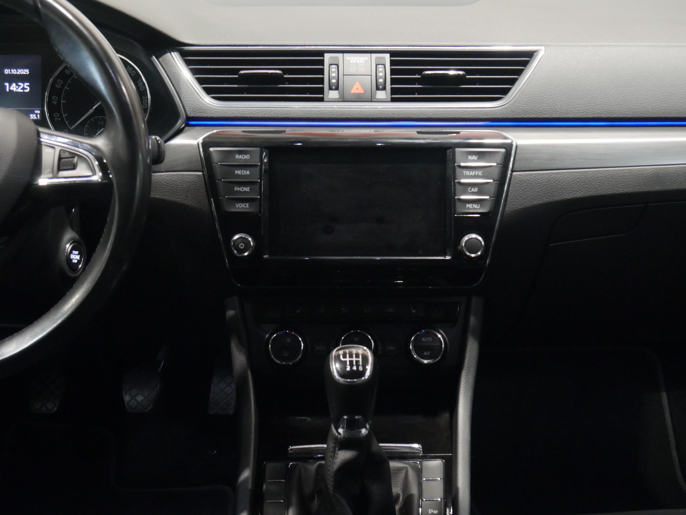 Škoda Superb III, 2016 - pohled č. 9