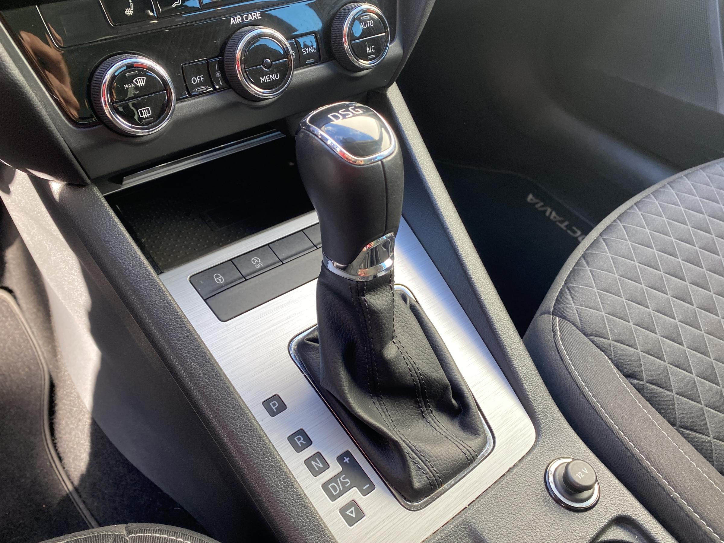 Škoda Octavia III, 2017 - pohled č. 16