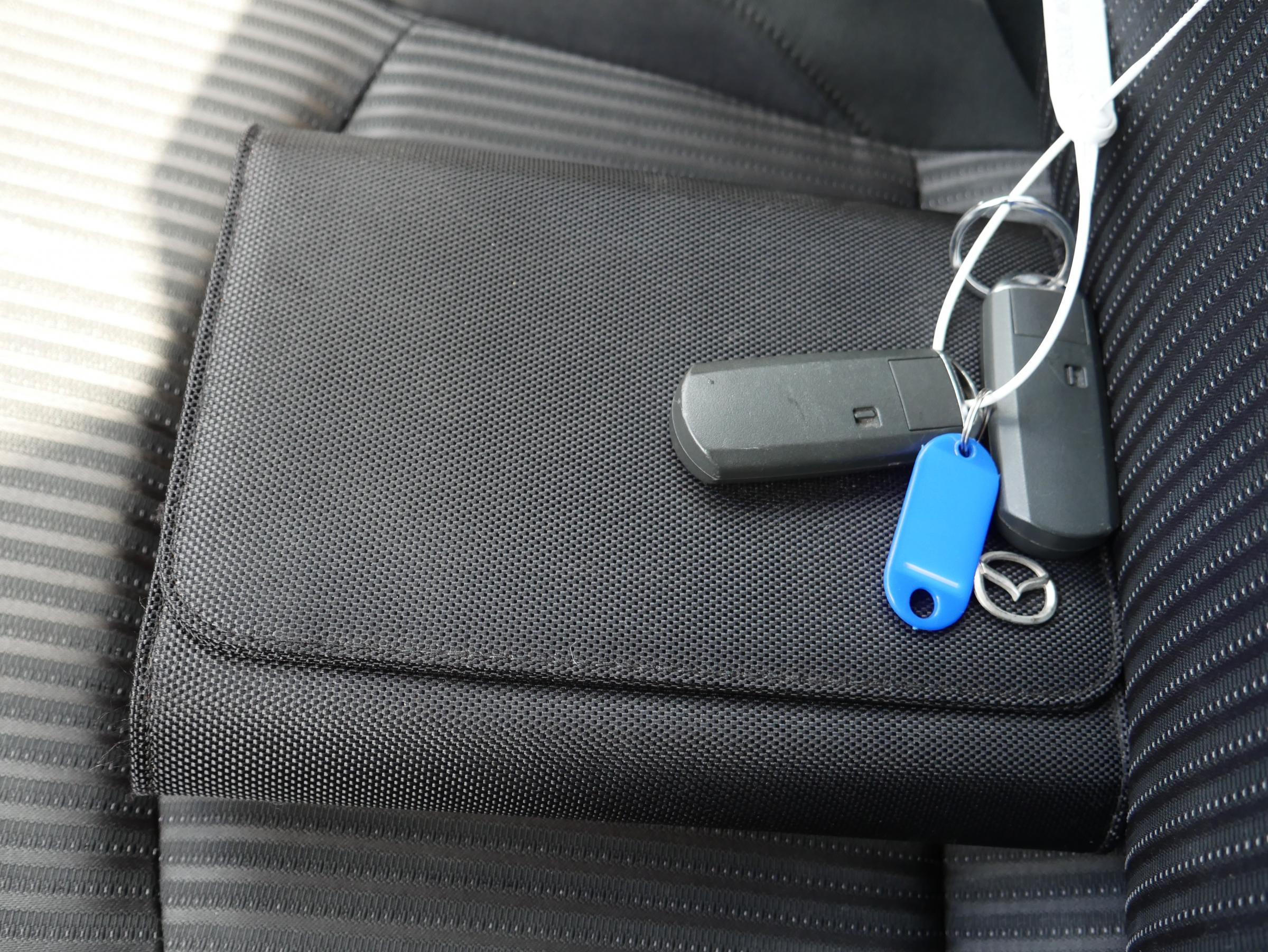 Mazda 3, 2014 - pohled č. 18