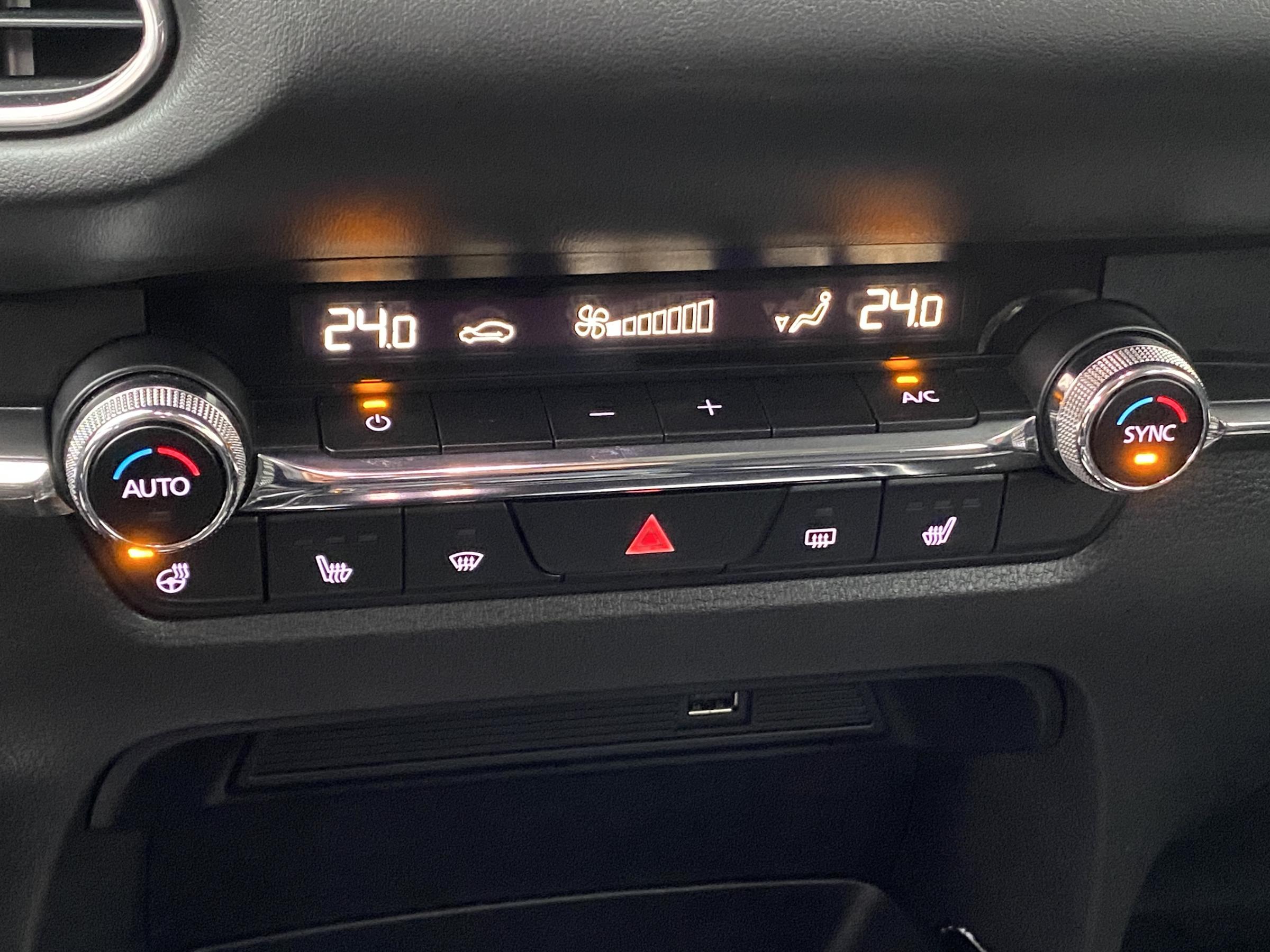 Mazda CX-30, 2020 - pohled č. 16