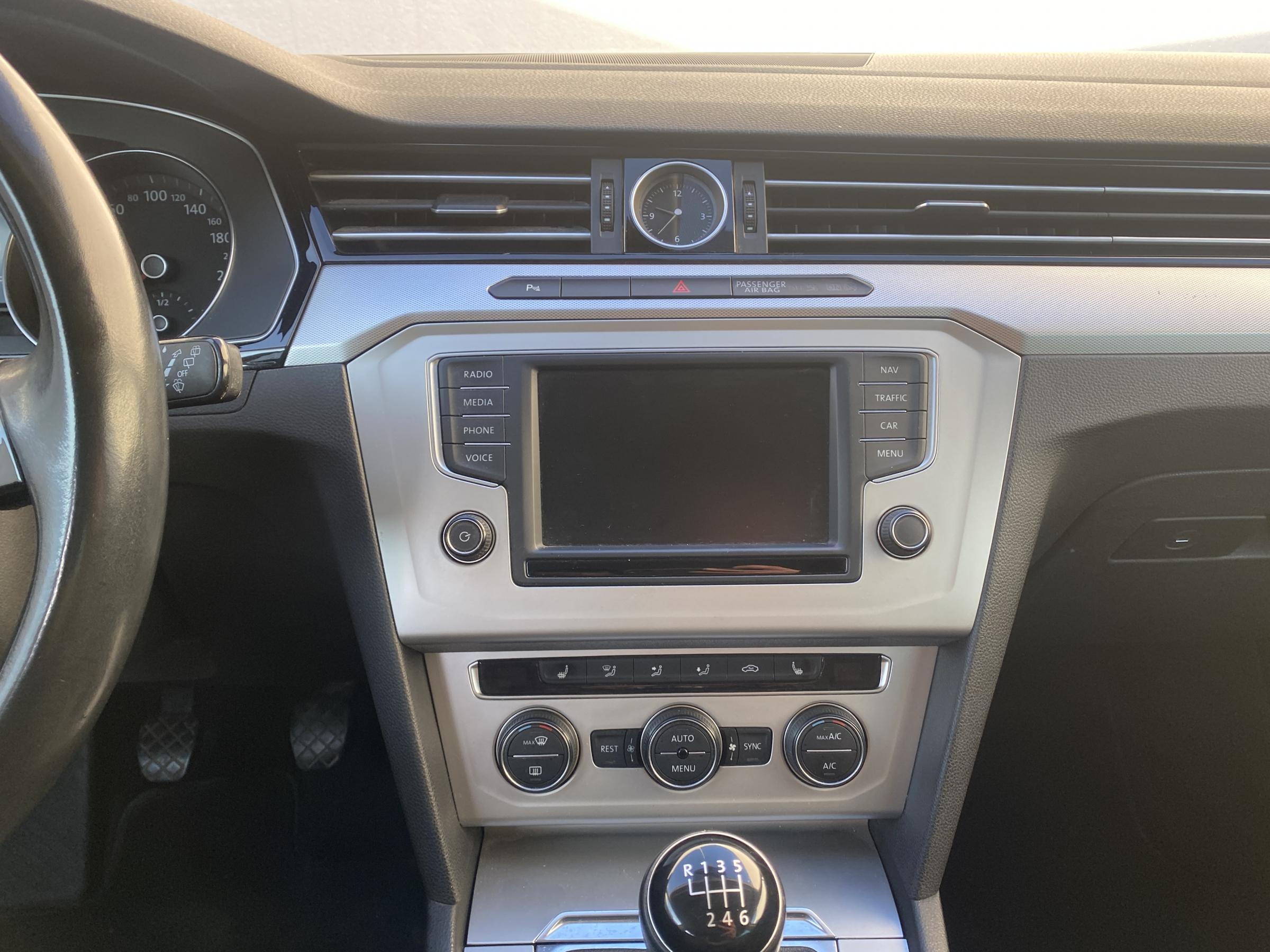 Volkswagen Passat, 2016 - pohled č. 12