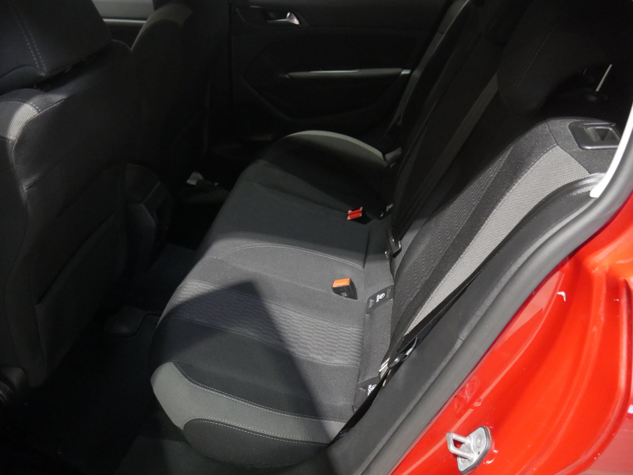 Peugeot 308, 2016 - pohled č. 10