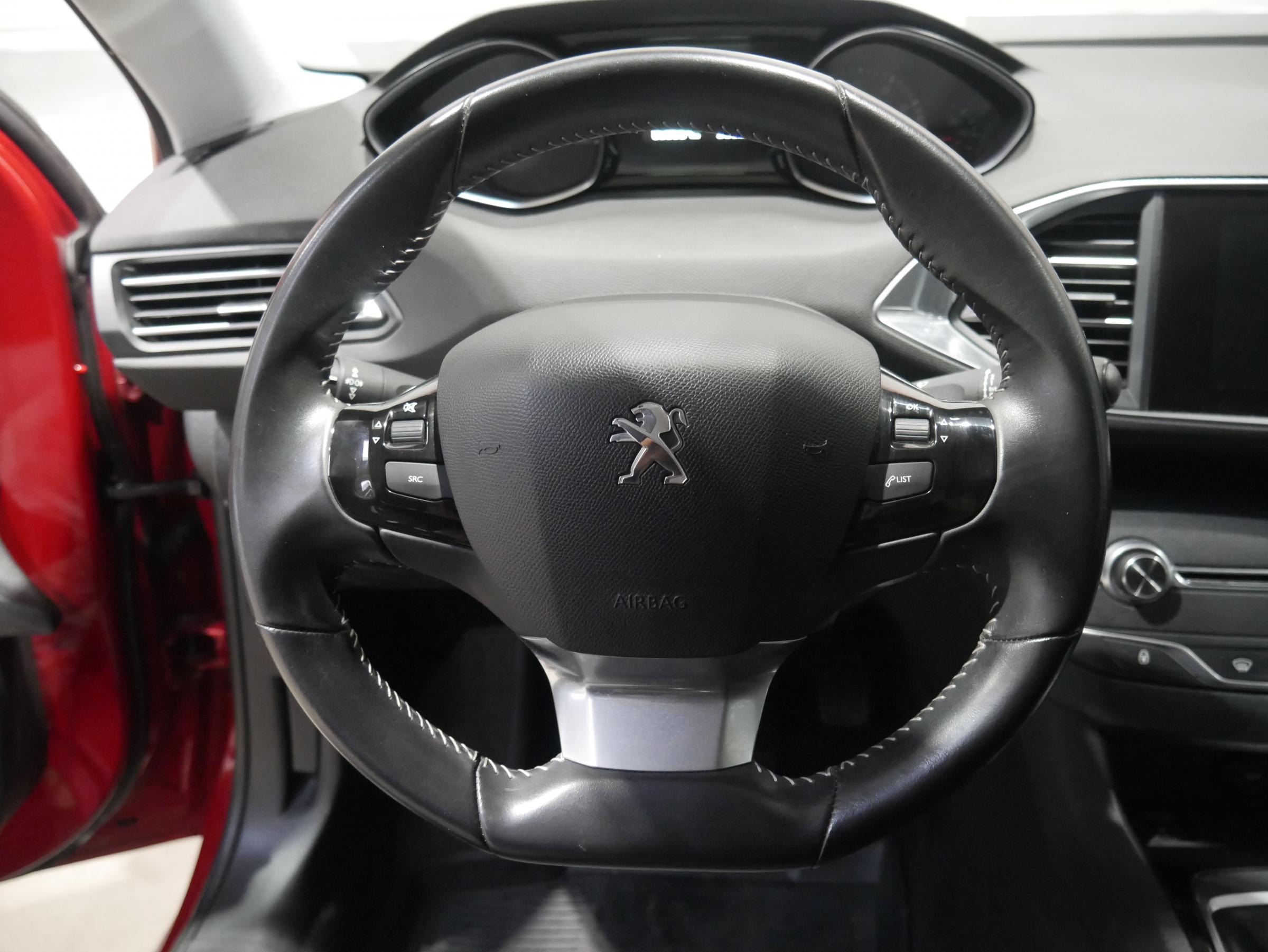 Peugeot 308, 2016 - pohled č. 12