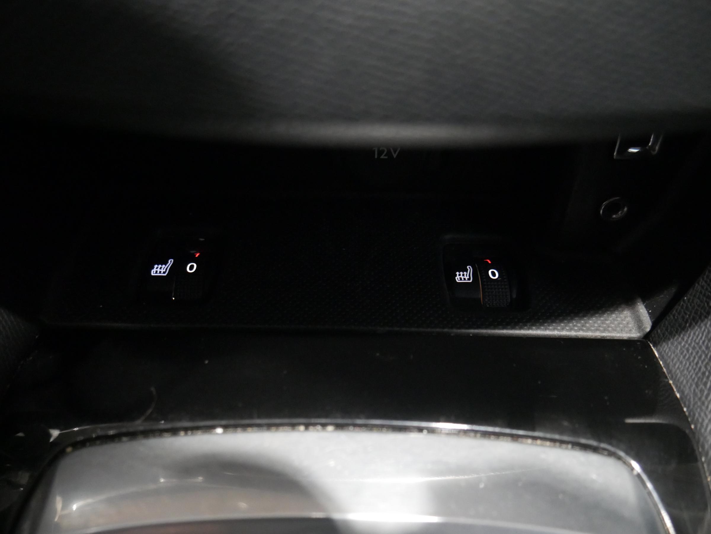 Peugeot 308, 2016 - pohled č. 16