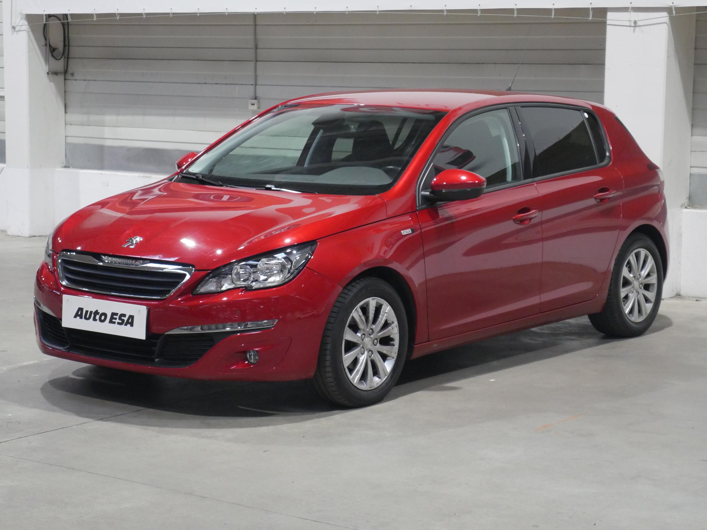 Peugeot 308, 2016 - pohled č. 3